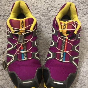 Salomon tennis shoes